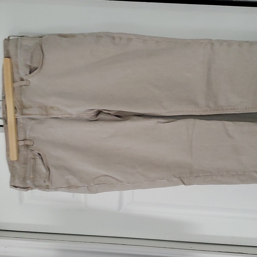 Capris